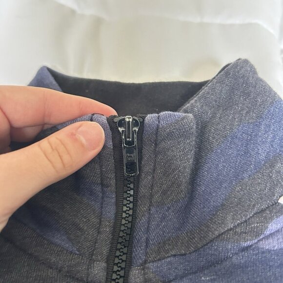 VS Victorias Secret Pink Half Zip Pullover Sweater Jacket Navy Camo Womens XS - Picture 7 of 8